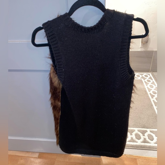 H&M FUR COLLAR SWEATER VEST - Picture 4 of 7
